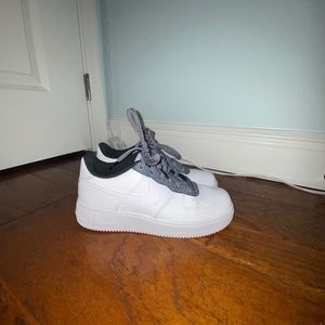 BRAND NEW NIKE women’s 8.5/ men’s 6.5 Air Force 1s